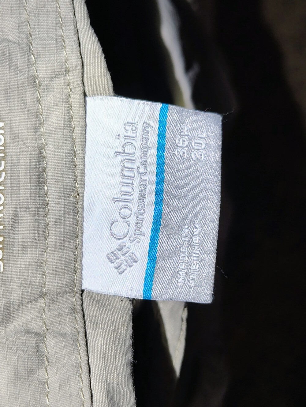 Columbia Light Gray PFG Performance Waterproof Pantswith Blue Logo Patch - Picture 3 of 4